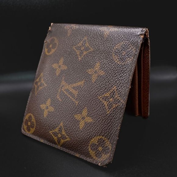 Louis Vuitton Wallet - Picture 9 of 9